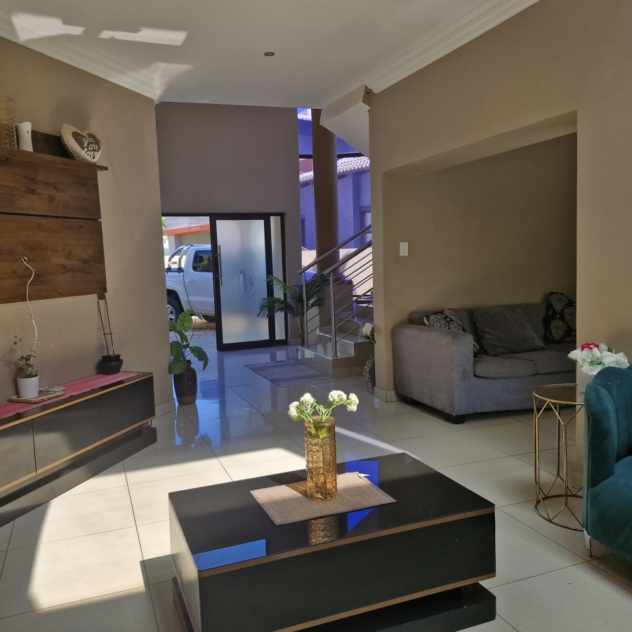 5 Bedroom Property for Sale in Savannah Country Estate Gauteng