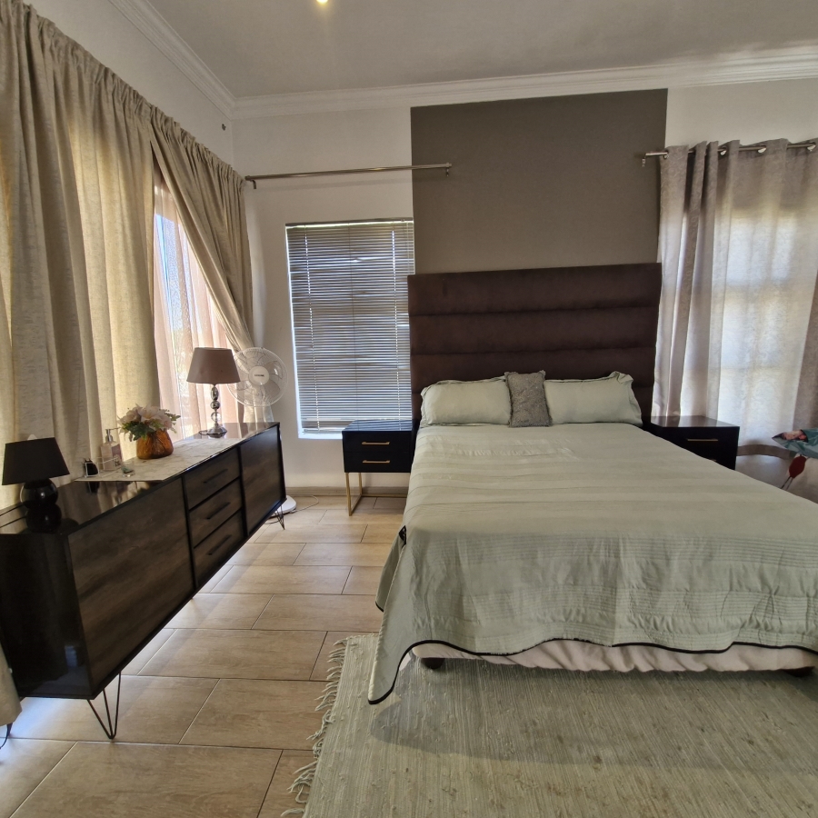5 Bedroom Property for Sale in Savannah Country Estate Gauteng