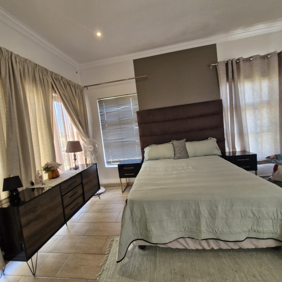 5 Bedroom Property for Sale in Savannah Country Estate Gauteng