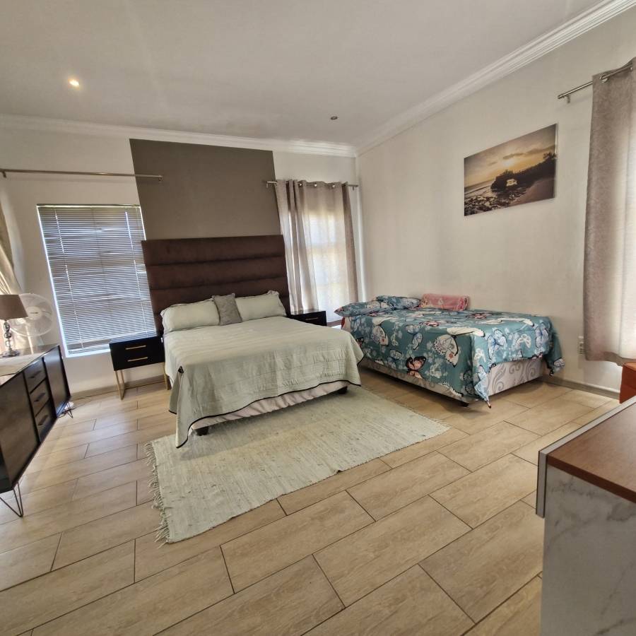 5 Bedroom Property for Sale in Savannah Country Estate Gauteng