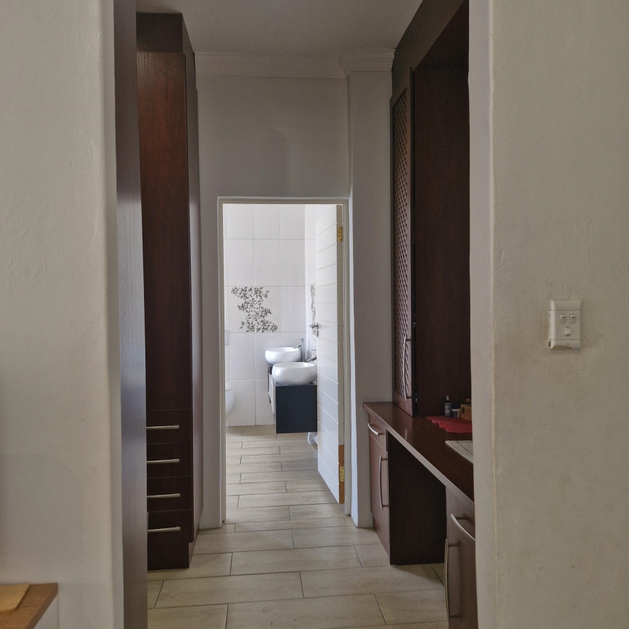 5 Bedroom Property for Sale in Savannah Country Estate Gauteng