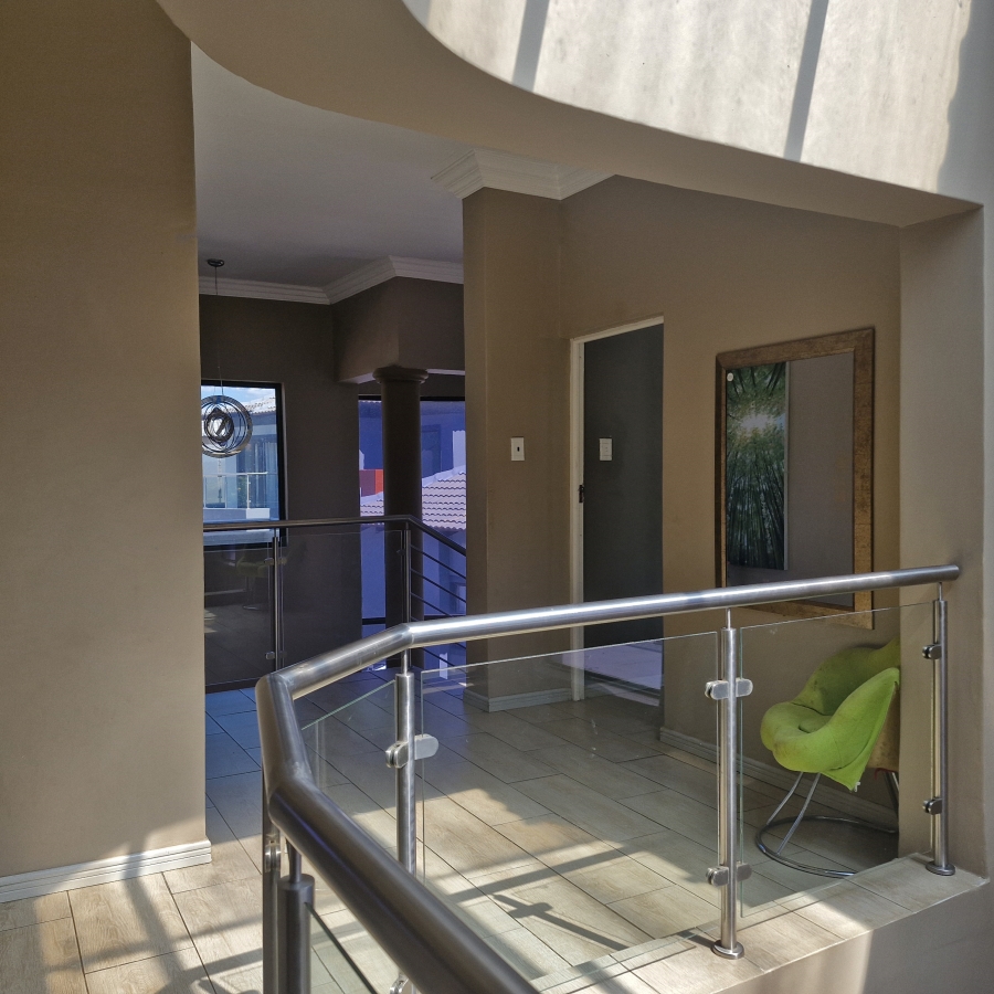 5 Bedroom Property for Sale in Savannah Country Estate Gauteng