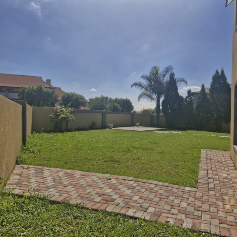 5 Bedroom Property for Sale in Savannah Country Estate Gauteng