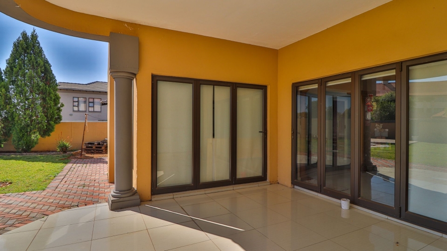 5 Bedroom Property for Sale in Savannah Country Estate Gauteng