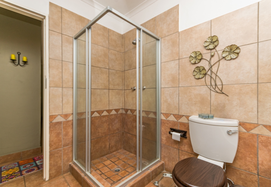 2 Bedroom Property for Sale in Die Hoewes Gauteng