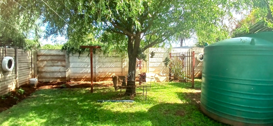 3 Bedroom Property for Sale in Rothdene Gauteng