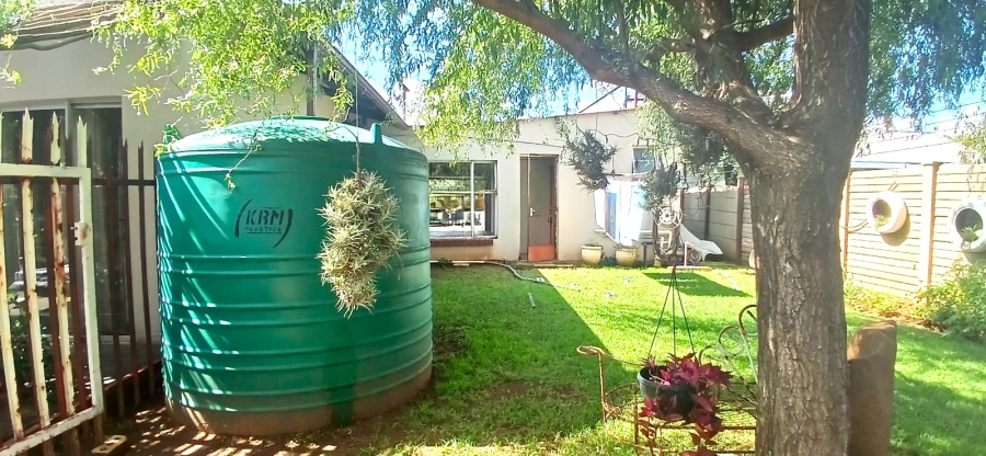 3 Bedroom Property for Sale in Rothdene Gauteng
