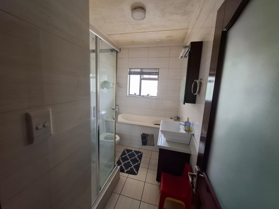 2 Bedroom Property for Sale in Summerset Gauteng