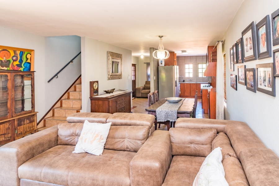 3 Bedroom Property for Sale in Noordheuwel Gauteng