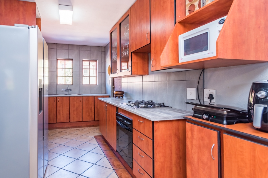 3 Bedroom Property for Sale in Noordheuwel Gauteng