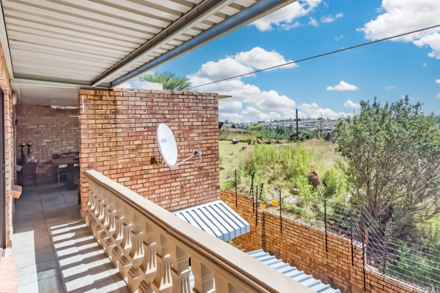 3 Bedroom Property for Sale in Noordheuwel Gauteng
