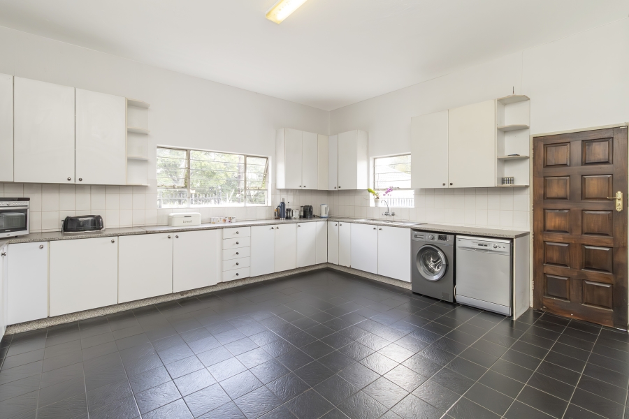 4 Bedroom Property for Sale in Douglasdale Gauteng