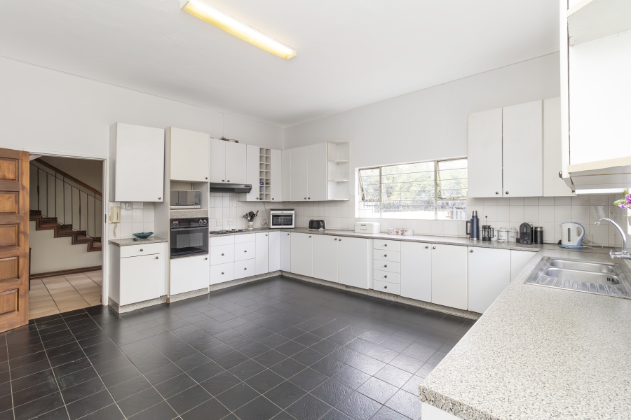 4 Bedroom Property for Sale in Douglasdale Gauteng