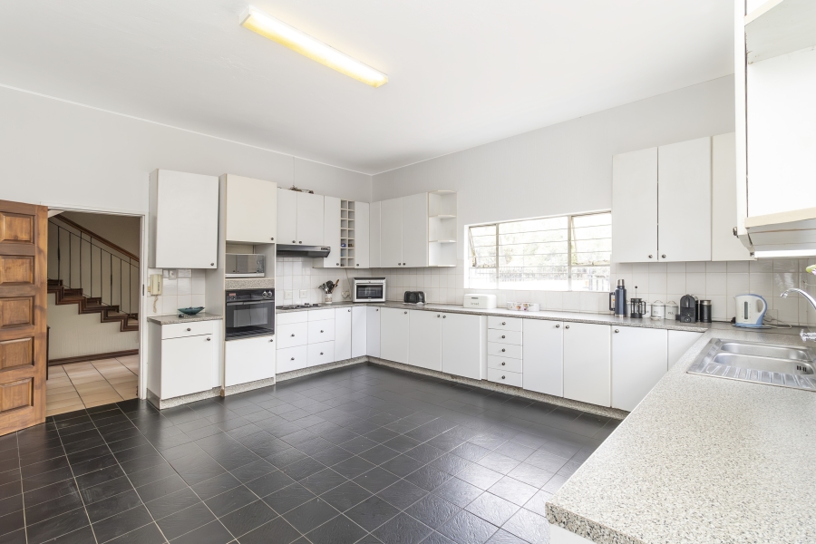 4 Bedroom Property for Sale in Douglasdale Gauteng