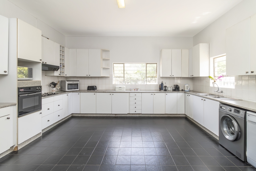 4 Bedroom Property for Sale in Douglasdale Gauteng