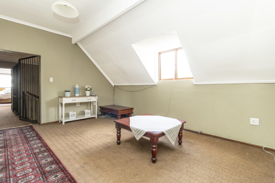 4 Bedroom Property for Sale in Douglasdale Gauteng
