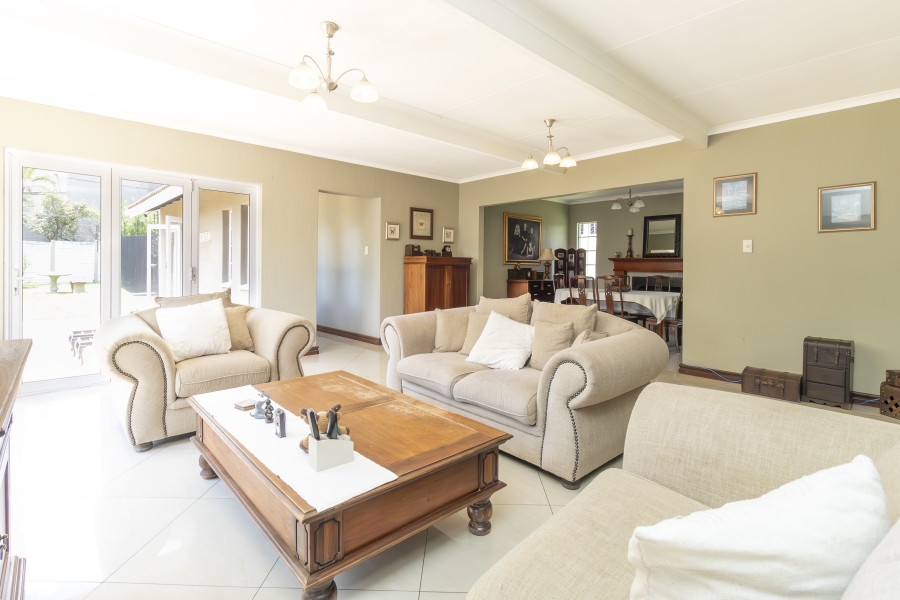 4 Bedroom Property for Sale in Douglasdale Gauteng