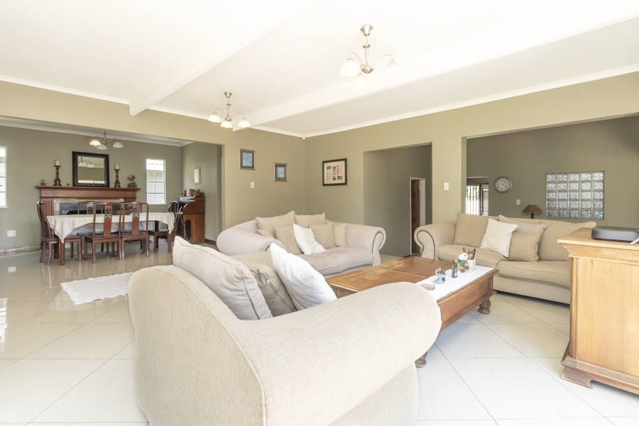4 Bedroom Property for Sale in Douglasdale Gauteng