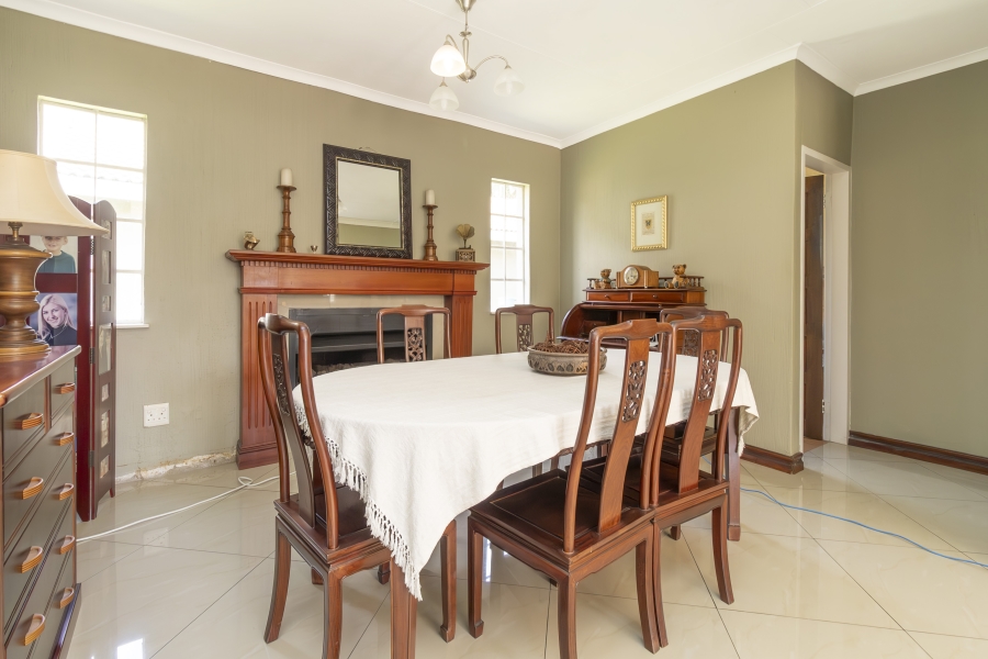 4 Bedroom Property for Sale in Douglasdale Gauteng