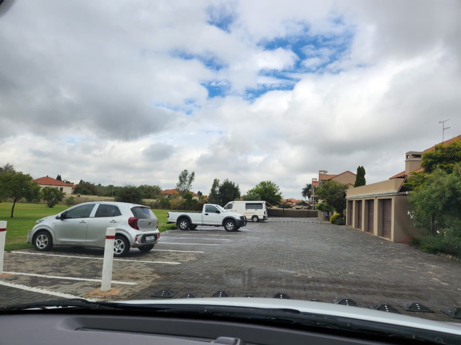 2 Bedroom Property for Sale in Glen Marais Gauteng