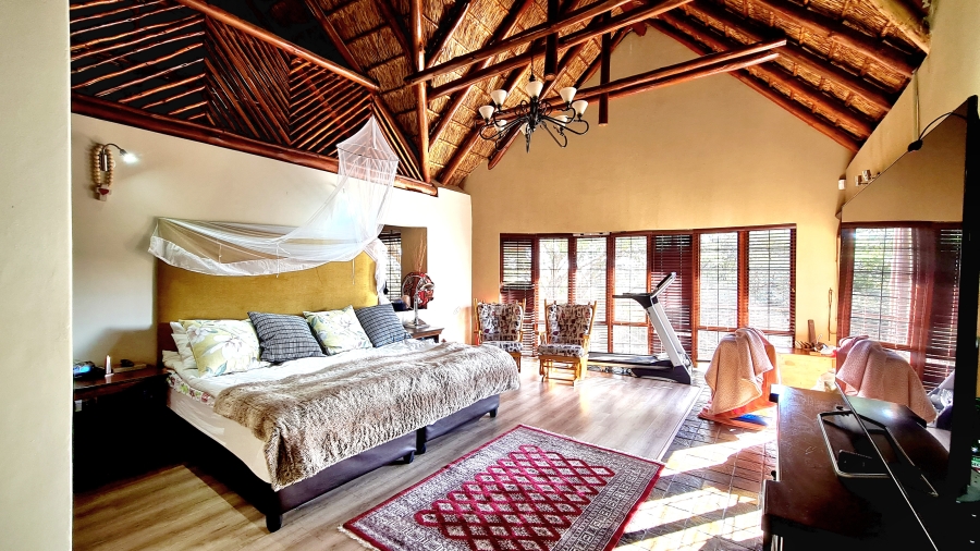 4 Bedroom Property for Sale in Leeuwfontein Gauteng