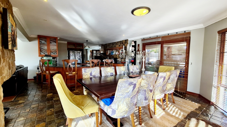 4 Bedroom Property for Sale in Leeuwfontein Gauteng