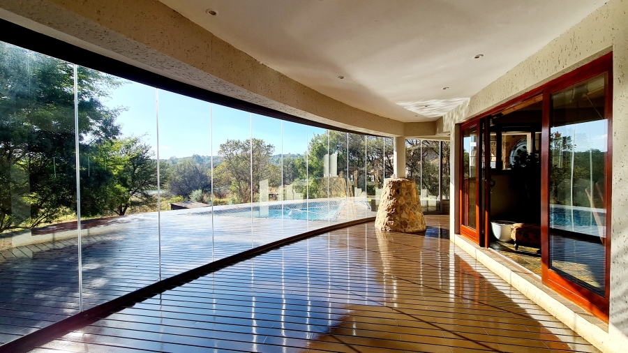 4 Bedroom Property for Sale in Leeuwfontein Gauteng