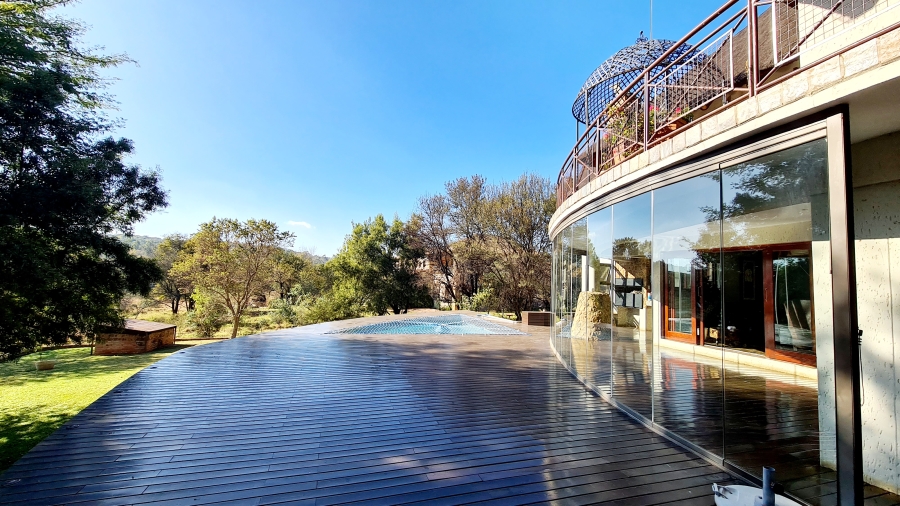 4 Bedroom Property for Sale in Leeuwfontein Gauteng