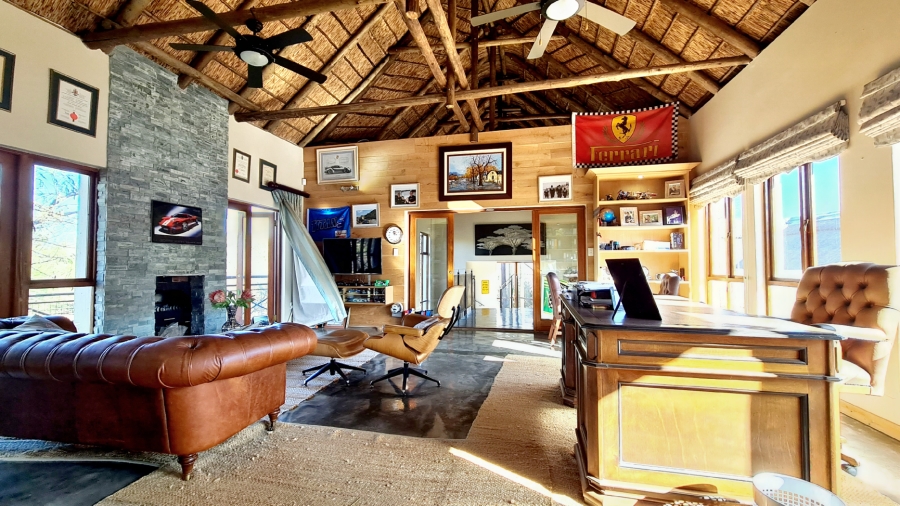 4 Bedroom Property for Sale in Leeuwfontein Gauteng