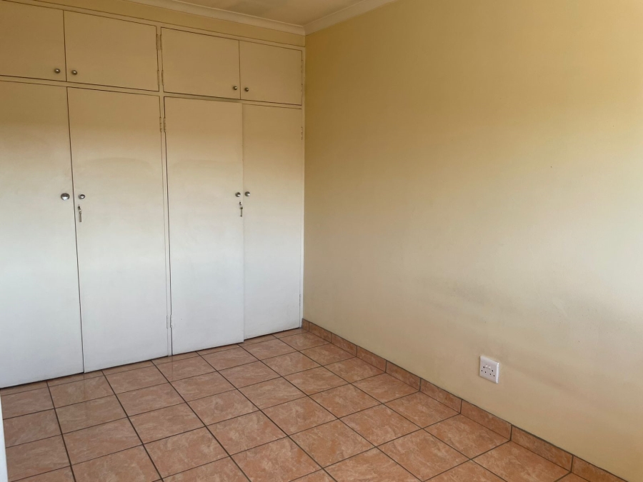 To Let 2 Bedroom Property for Rent in Risiville Gauteng