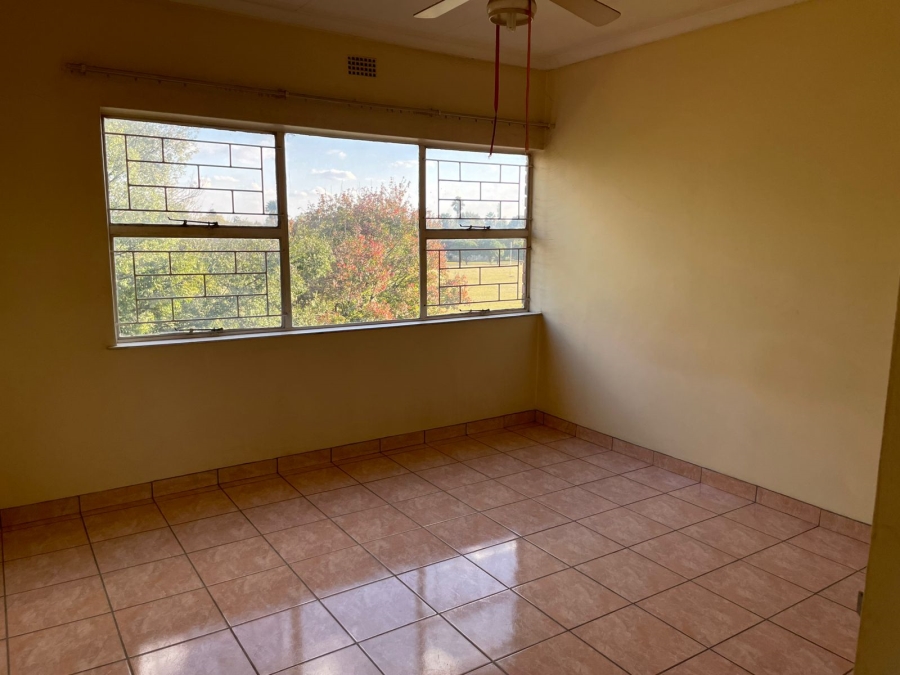 To Let 2 Bedroom Property for Rent in Risiville Gauteng