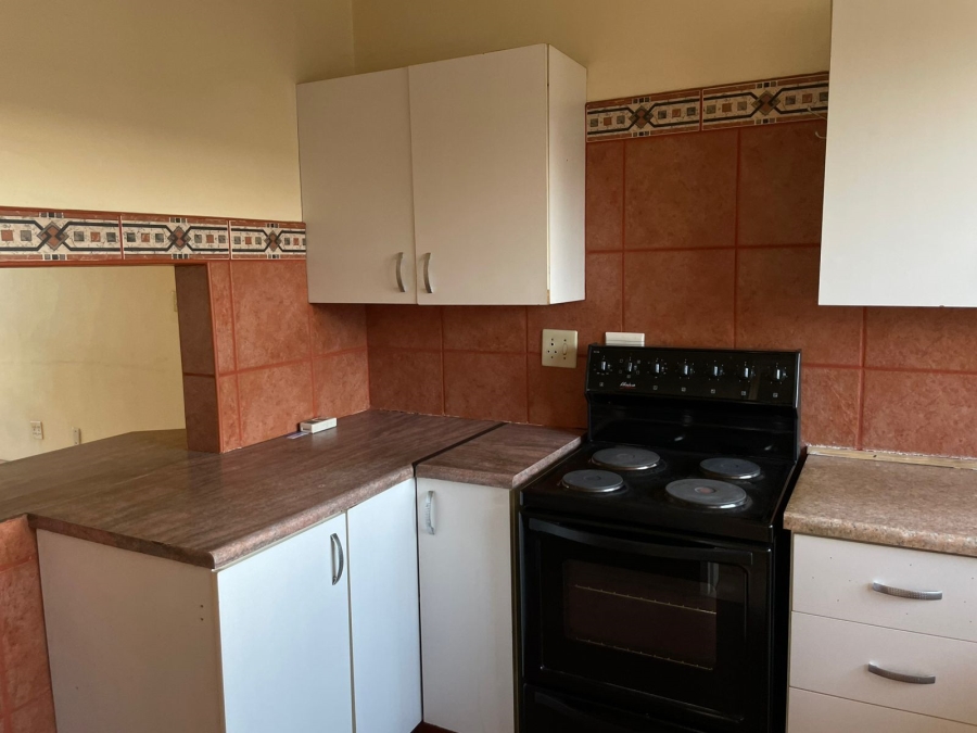 To Let 2 Bedroom Property for Rent in Risiville Gauteng