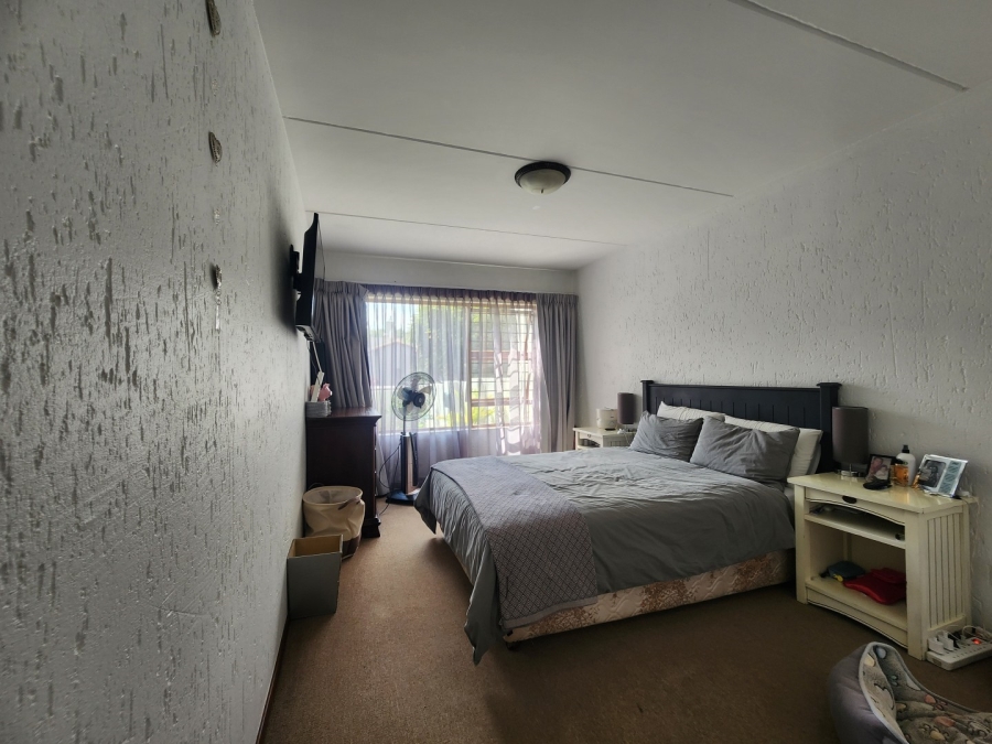 To Let 1 Bedroom Property for Rent in Paulshof Gauteng