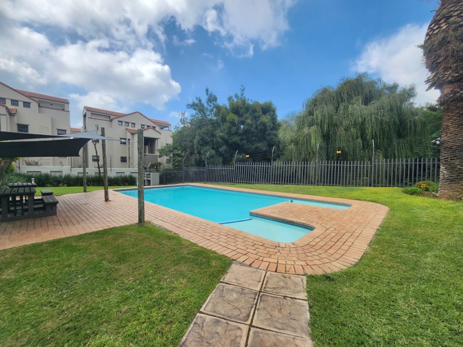 To Let 1 Bedroom Property for Rent in Paulshof Gauteng