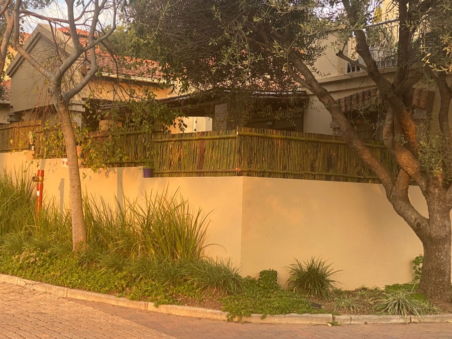 To Let 3 Bedroom Property for Rent in Douglasdale Gauteng
