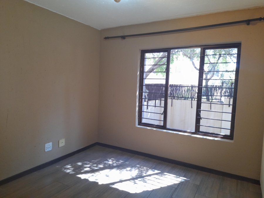 To Let 3 Bedroom Property for Rent in Douglasdale Gauteng
