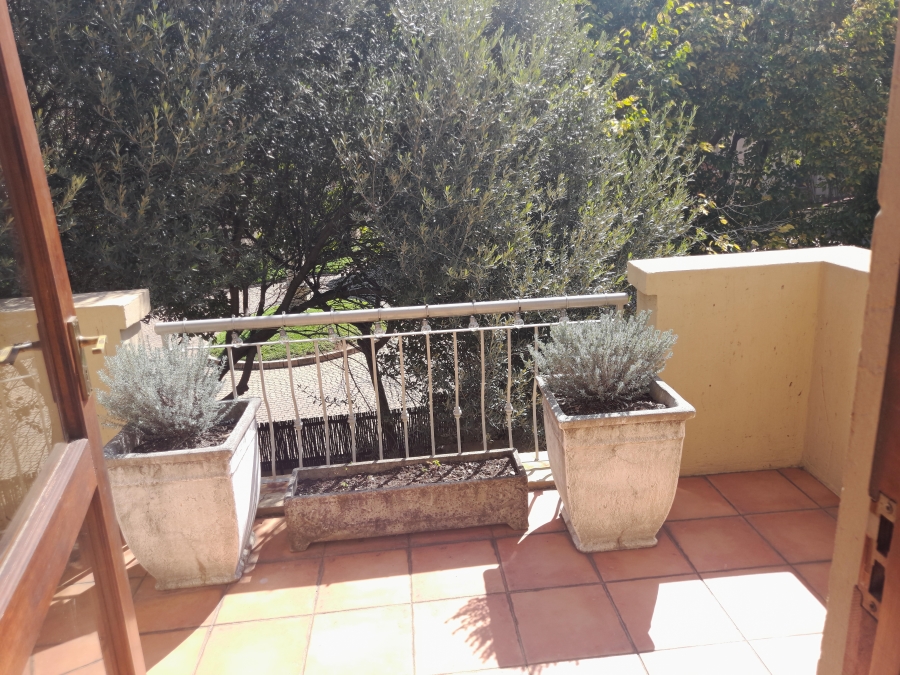 To Let 3 Bedroom Property for Rent in Douglasdale Gauteng