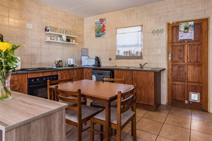3 Bedroom Property for Sale in Sugar Bush Estate Gauteng