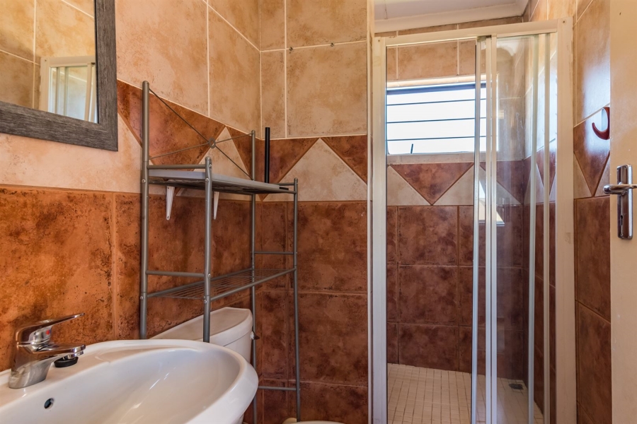 3 Bedroom Property for Sale in Sugar Bush Estate Gauteng