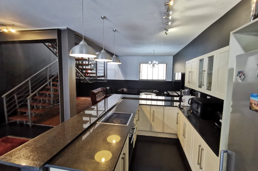 4 Bedroom Property for Sale in Braamfontein Werf Gauteng