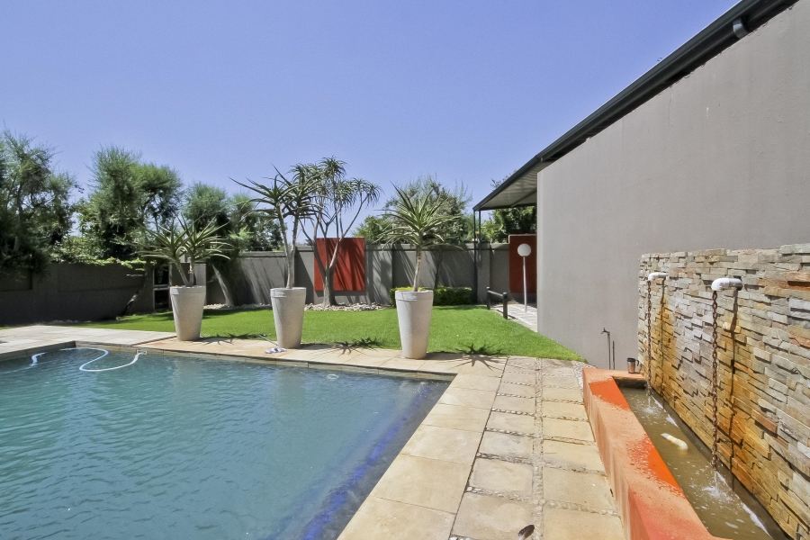To Let 1 Bedroom Property for Rent in Sunninghill Gauteng