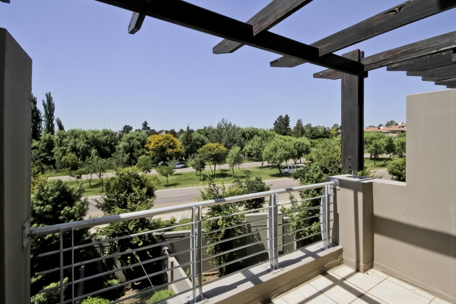To Let 1 Bedroom Property for Rent in Sunninghill Gauteng