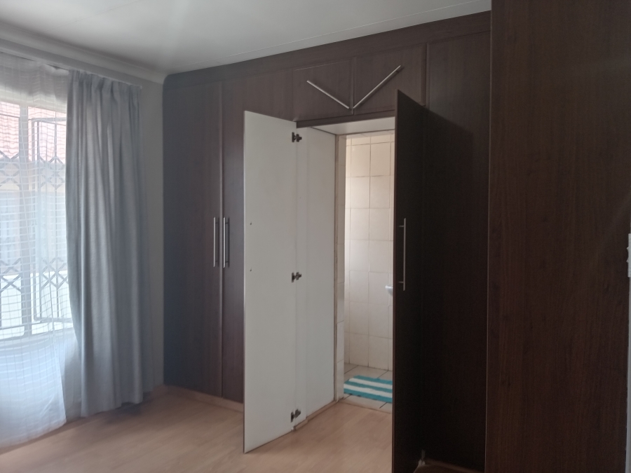 3 Bedroom Property for Sale in Leachville Gauteng