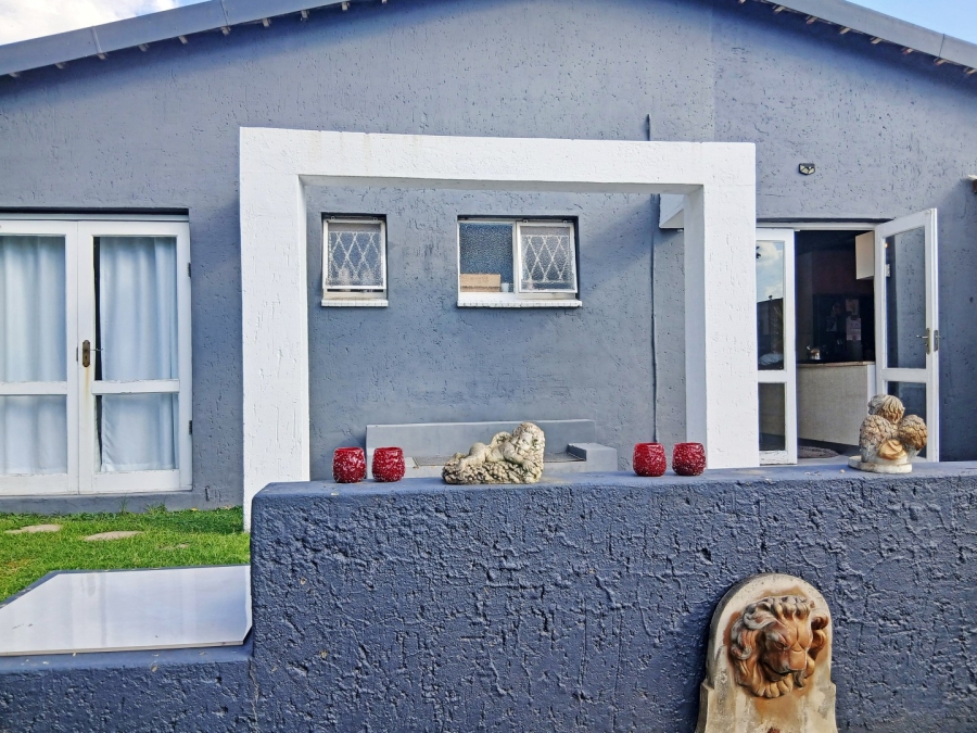To Let 3 Bedroom Property for Rent in Norwood Gauteng