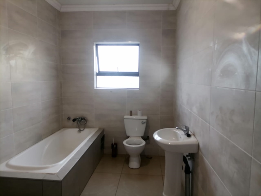 3 Bedroom Property for Sale in Geluksdal Gauteng