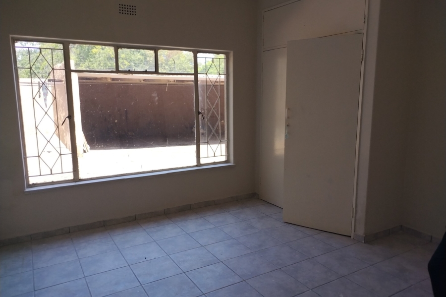 To Let 2 Bedroom Property for Rent in Turf Club Gauteng