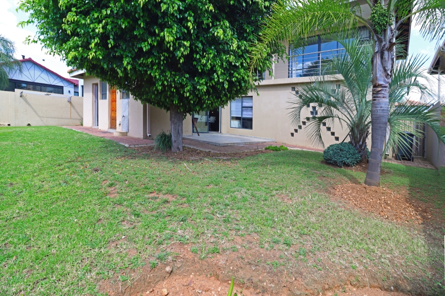 3 Bedroom Property for Sale in Thatchfield Hills Gauteng