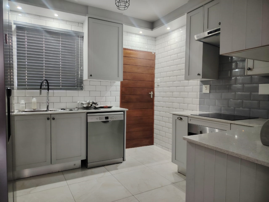 To Let 3 Bedroom Property for Rent in Elandspoort Gauteng