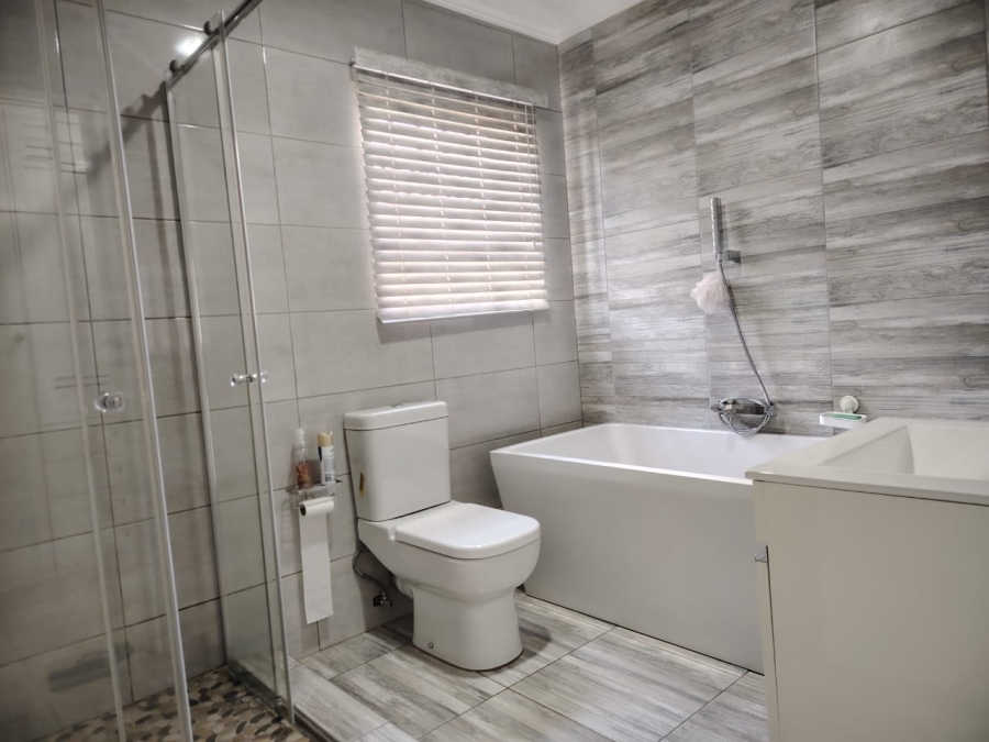 To Let 3 Bedroom Property for Rent in Elandspoort Gauteng