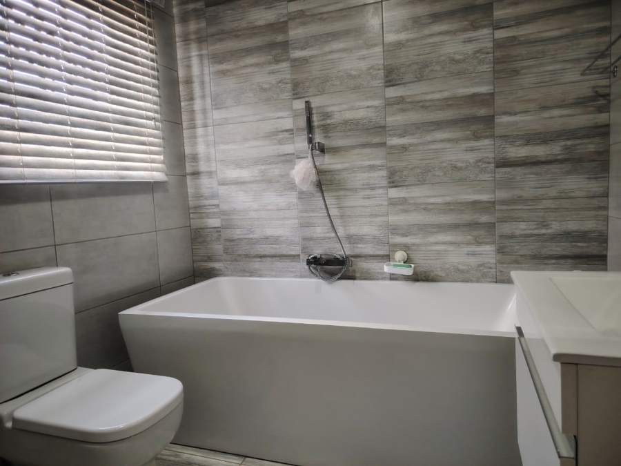 To Let 3 Bedroom Property for Rent in Elandspoort Gauteng